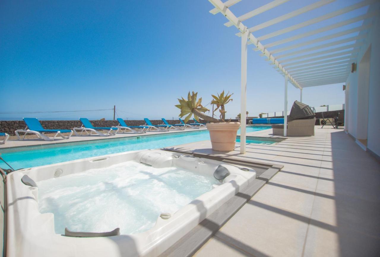 Casa Conil With A Private 25 Meter Heated Pool Villa Dış mekan fotoğraf